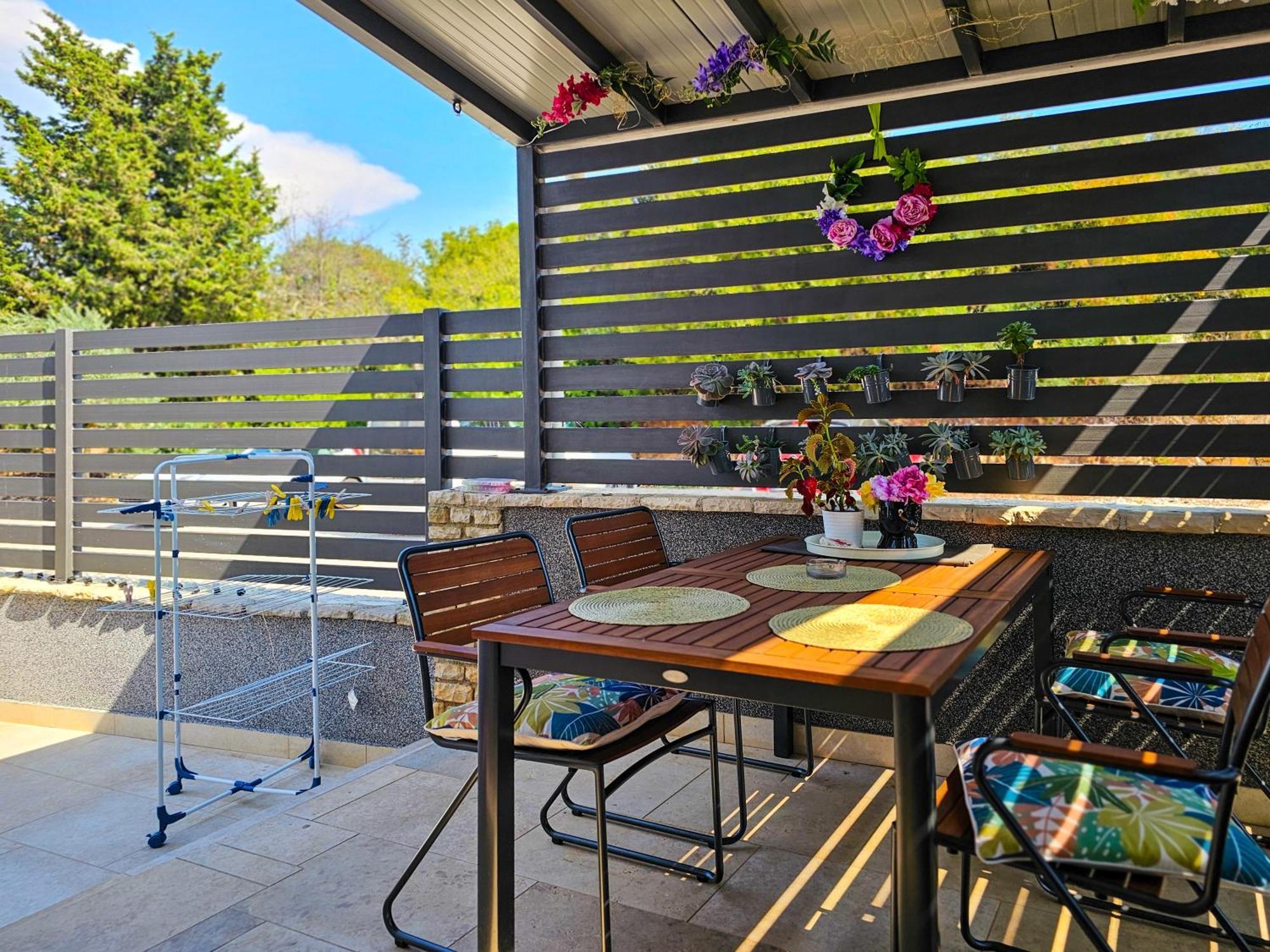 Apartamento Maki I Mila Stinjan *